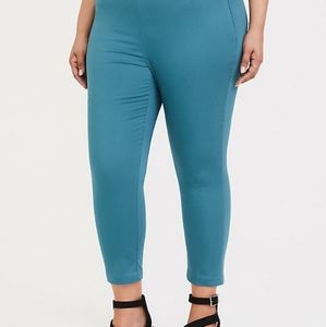 Torrid
Sateen Ankle Pencil Skinny Trouser - Teal